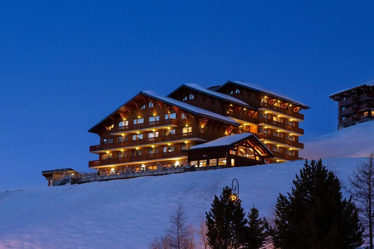 Ours Blanc Hotel & Spa