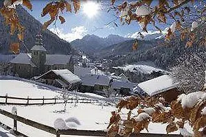 Les Touristes ** Abondance